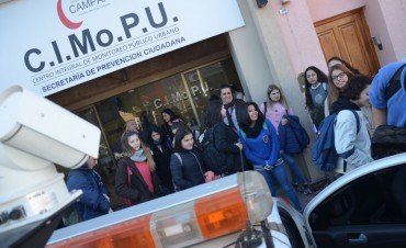 Cuidando a mi ciudad por un d&iacute;a: alumnos de 4&deg; a&ntilde;o del secundario contin&uacute;an visitando el CIMoPU