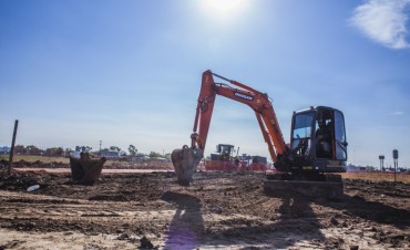 San Cayetano: comenzaron a abrirse nuevas calles y contin&uacute;an las obras