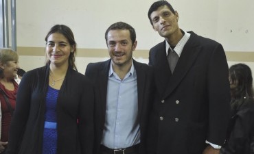 El Intendente fue testigo del casamiento por civil de una pareja de vecinos de San Felipe 