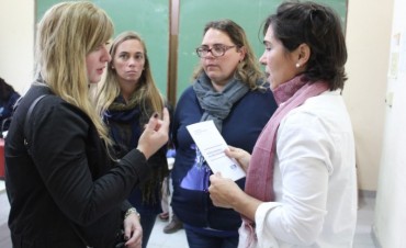 Capacitan por primera vez a trabajadoras comunitarias de salud 
