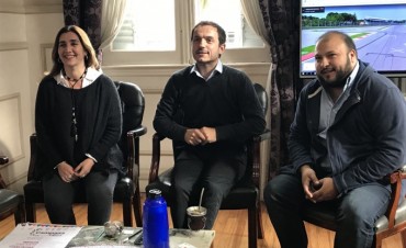 El Municipio lanz&oacute; Campana Juega, un novedoso torneo juvenil estudiantil 