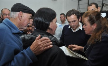 El Intendente en tu barrio: Abella convers&oacute; con los vecinos de Las Acacias
