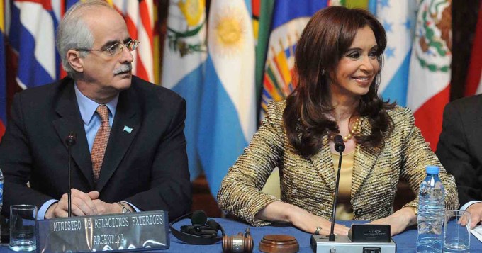 Cristina, candidata a senadora junto a Taiana