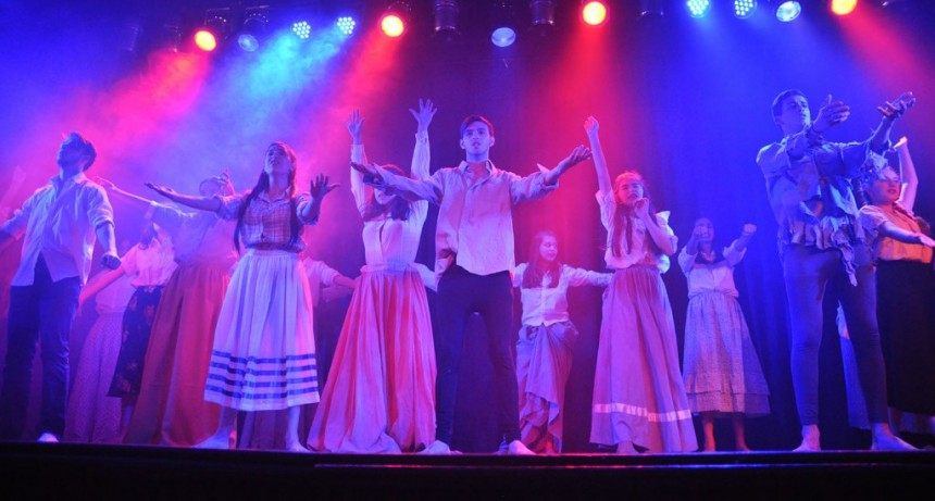 J&oacute;venes de toda la regi&oacute;n participaron del Primer Encuentro Juvenil de Teatro