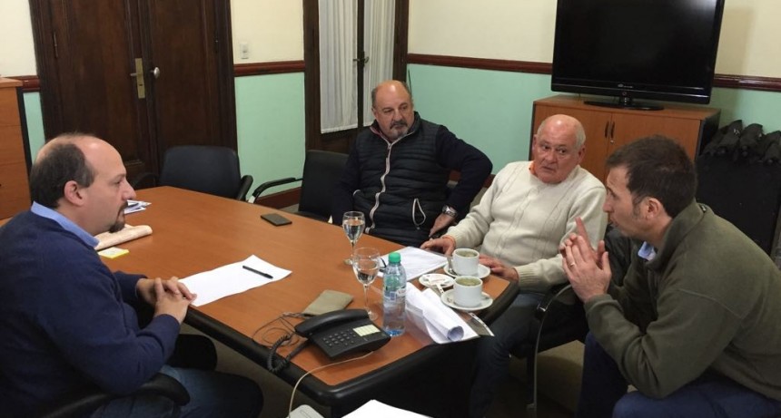 Con la oposici&oacute;n ausente, Cambiemos particip&oacute; de una reuni&oacute;n sobre becas deportivas