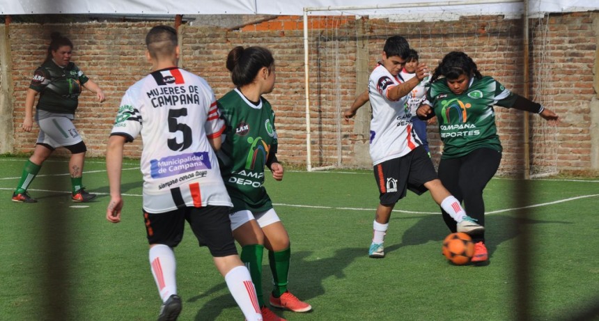 Doscientas vecinas participan del Mundialito Femenino 2018   