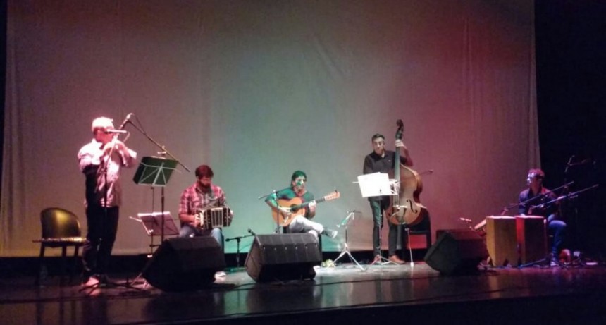 En el D&iacute;a del Cantor Nacional, el domingo se presentar&aacute; &ldquo;A puro tango&rdquo; 