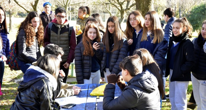 Adolescencia Activa: j&oacute;venes reflexionaron sobre diversidad sexual e identidad de g&eacute;nero
