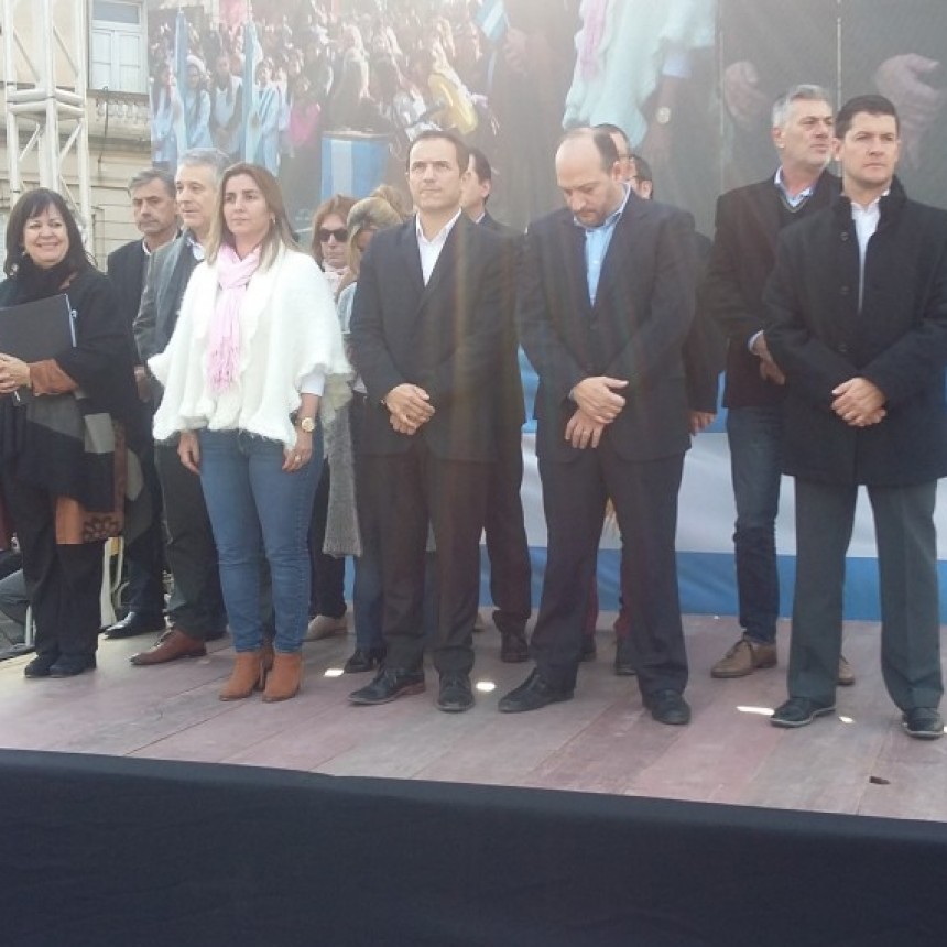 Se llev� a cabo el Acto en conmemoraci�n del D�a de la Bandera