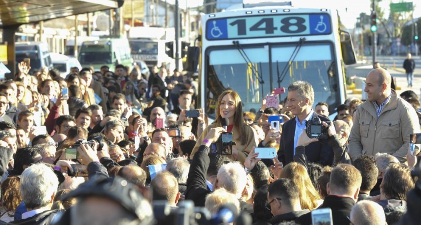 VIDAL Y MACRI INAUGURARON UN METROBUS EN QUILMES