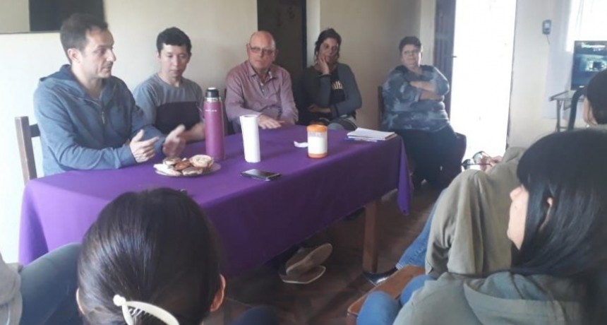 Abella se reuni&oacute; con vecinos de Lubo y La Esperanza