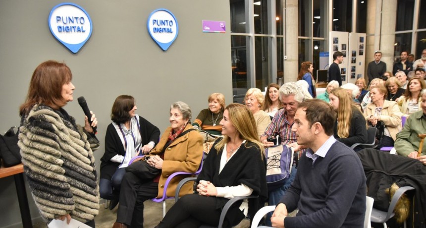 Emma Illia brind&oacute; una interesante charla en Campana