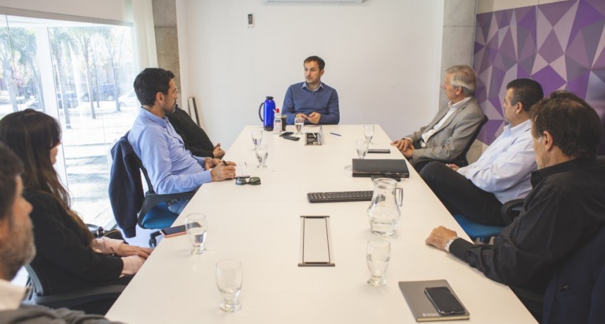 El Intendente recibi&oacute; a la nueva comisi&oacute;n directiva de la UIC