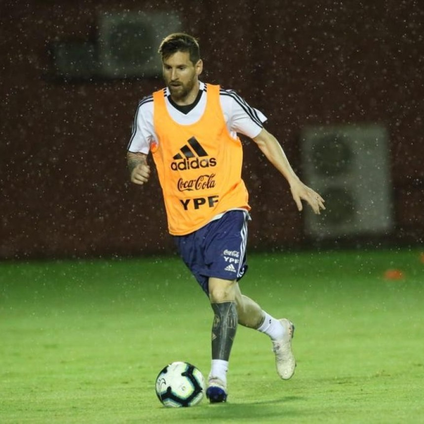 Scaloni ya tiene el equipo para el debut con Colombia 