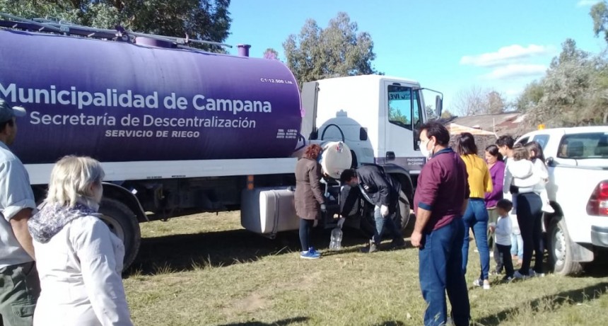 El Municipio asiste semanalmente a vecinos del Canal Irigoyen