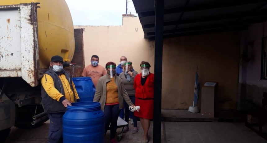 El Municipio entregó lavandina a sociedades de fomento para que se distribuya a los vecinos