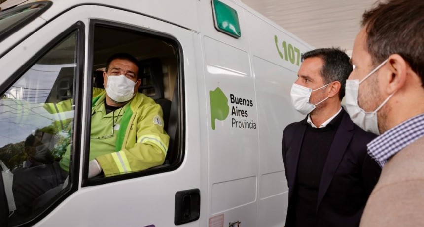 AXION energy dona al SAME de Campana el combustible para todo el año