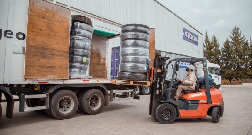 El Municipio junto a Holcim y Qbox realizaron el primer Neumatón