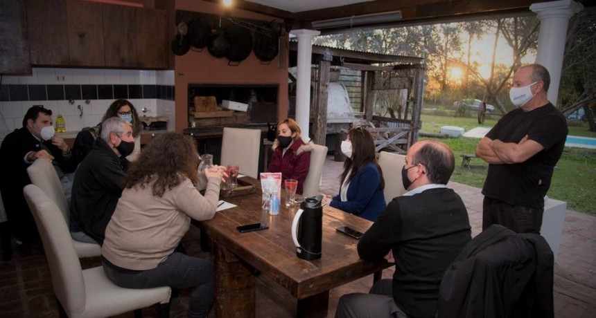 Cardales Chico: Vecinos de los barrios aledaños se reunieron con Romina Carrizo y Soledad Alonso 