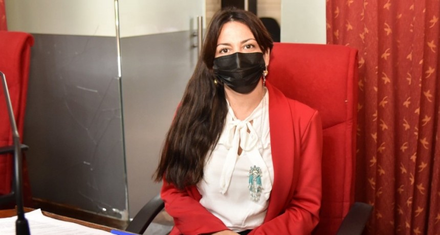 Román: sería importante verlo a Romano colaborando con los médicos en el hospital y no sacándose fotos para la campaña