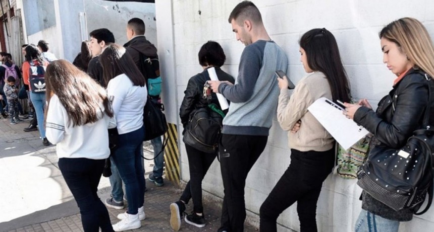 Es difícil para los jóvenes encontrar oportunidades innovadoras en Campana