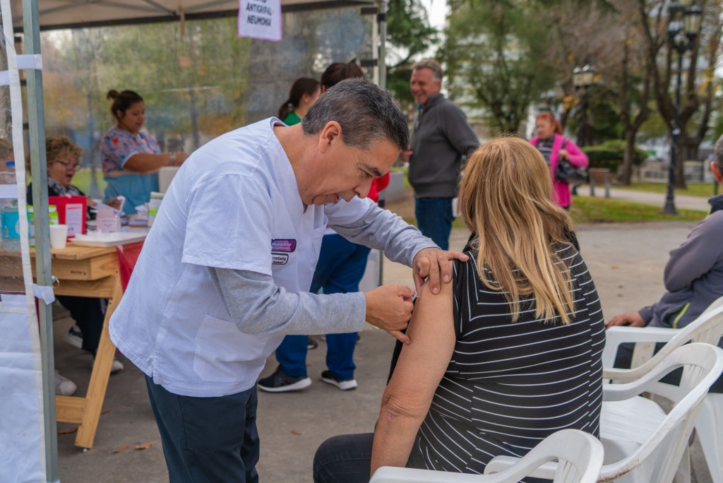 Este sábado, los vecinos podrán vacunarse en El Mercadito de Campana
