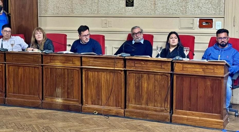 Concejales de Unión por la Patria reclamaron por la situación ambiental en Campana
