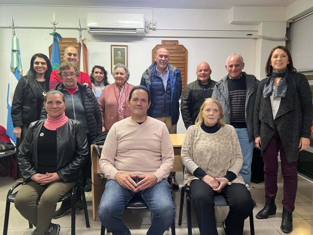 La Orden de la Campana premia la huella imborrable de nuestros vecinos