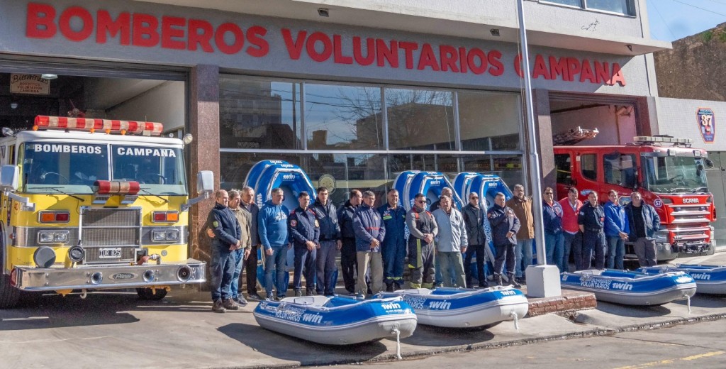 La Provincia envío mobiliario para las escuelas de San Cayetano