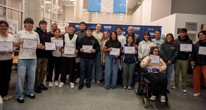 Se entregaron las Becas Municipales de Alto Rendimiento Deportivo 2025