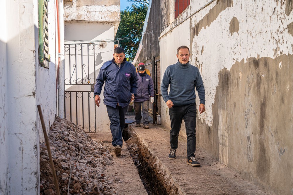 Las Acacias: el Municipio realiza las &uacute;ltimas conexiones domiciliarias de la primera etapa de la hist&oacute;rica obra de cloacas