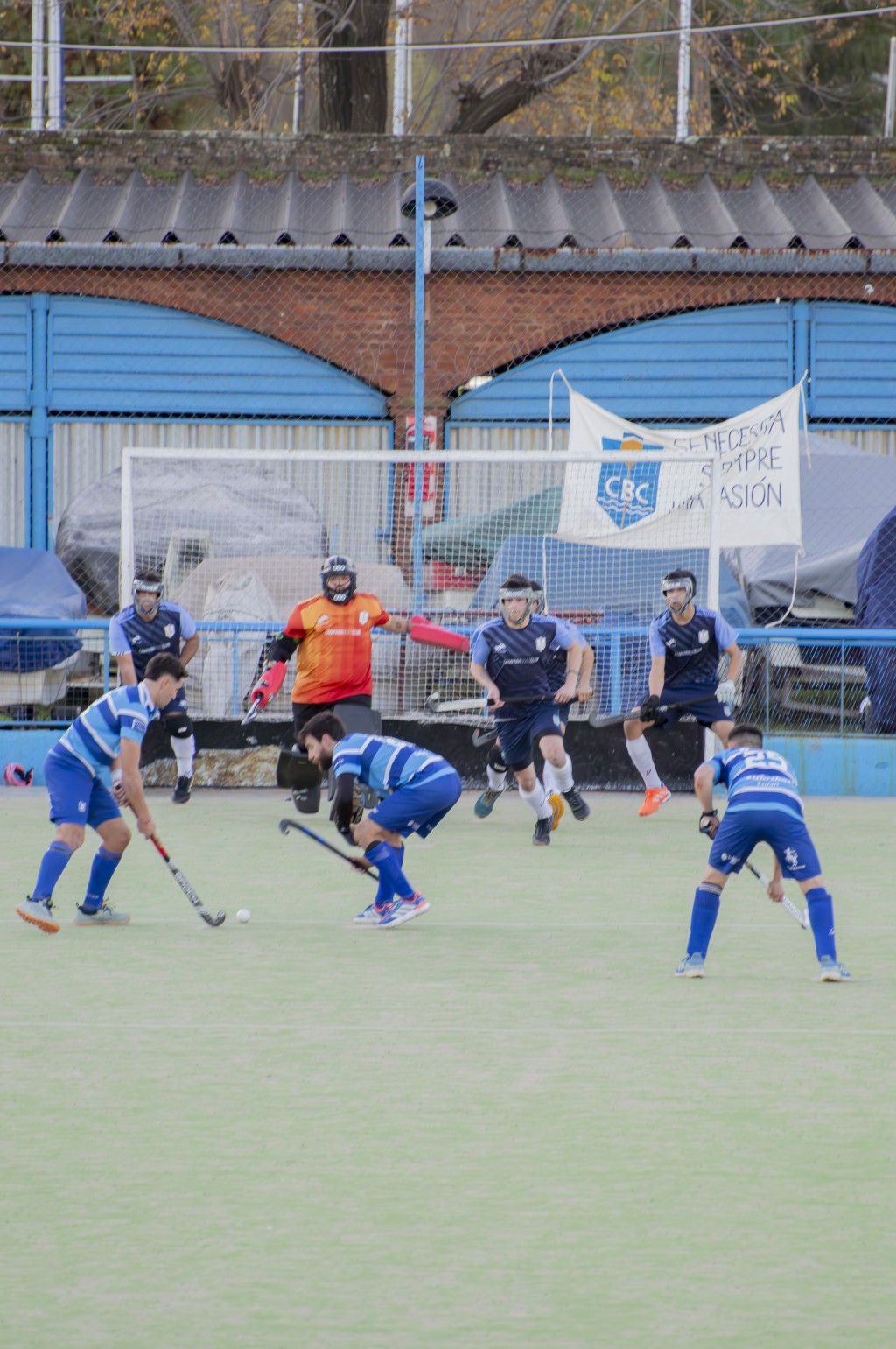 HOCKEY :  DERROTA PARA LOS CABALLEROS DEL CBC