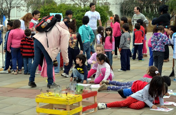 FERIA AMERICANA EN CARITAS PARROQUIA NUESTRA SEÑORA DEL CARMEN