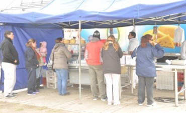 Plaza &ldquo;1&deg; de Mayo&rdquo;: Hoy finaliza la visita del Programa Nacional &ldquo;L&aacute;cteos para Todos&rdquo; 