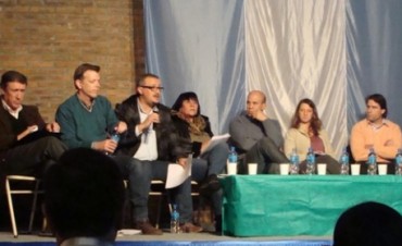 Oscar Trujillo: "Ser&iacute;a un gesto democr&aacute;tico que la intendenta acepte debatir conmigo antes de las PASO"