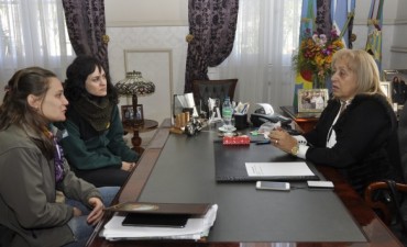 La Jefa Comunal Giroldi recibi&oacute; la visita protocolar de la nueva Intendente de la Reserva Natural de Otamendi