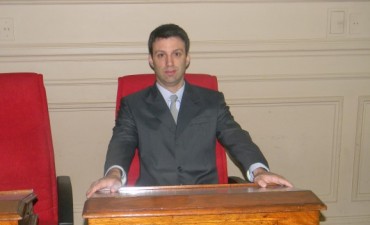 &ldquo;LOGRAMOS OTRA VEZ APROBAR UNA IMPORTANTE HERRAMIENTA PARA PREVENIR ESTA CLASE DE VIOLENCIA , Y ESPERAMOS QUE EL EJECUTIVO NO VUELVA A VERTARLA&rdquo;, expreso el Concejal Raineri