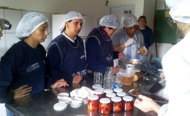 Programa &ldquo;Argentina Trabaja&rdquo;, en Campana  Las Cooperativas se encaminan hacia la Etapa Productiva