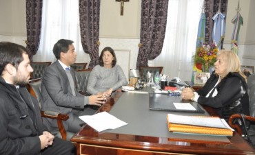 La Intendente Stella Giroldi recibi&oacute; al nuevo Gerente del Banco Provincia, Pablo Rodr&iacute;guez
