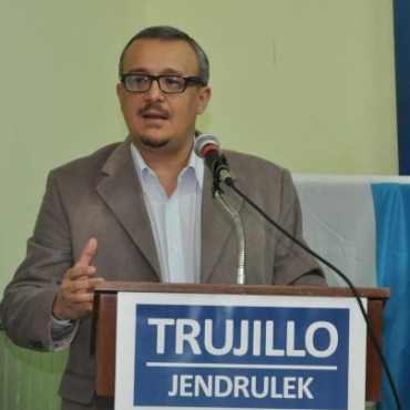 Trujillo: "No venimos a la pol&iacute;tica como improvisados. Somos gente de palabra y de gesti&oacute;n"