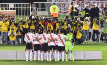 RIVER PLATE CON EQUIPO MIX ENFRENTAR� A COL?&rsquo;N EN EL MONUMENTAL