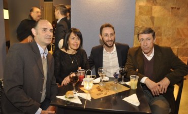 Funcionarios Municipales acompa&ntilde;aron la inauguraci&oacute;n del Restaurante de Dazzler