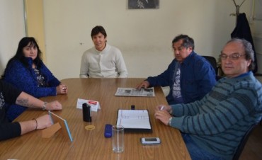 Los Concejales Ferrari y Long&aacute;s se reunieron con comerciantes minoristas del rubro alimentos