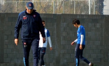 Edgardo Bauza define el equipo