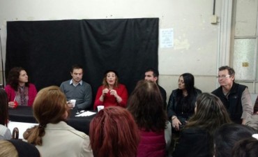Abella se reuni&oacute; con alumnos del Instituto N&deg;15