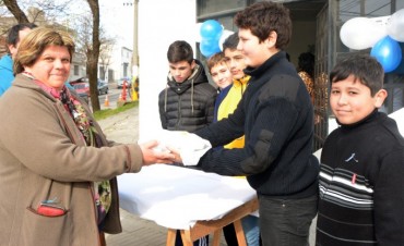 Venta de empanadas de Escuela de Cadetes 4 de Septiembre Bomberos Campana 