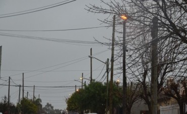 El Municipio instal&oacute; nuevas luminarias en el barrio H&eacute;roes de Malvinas I