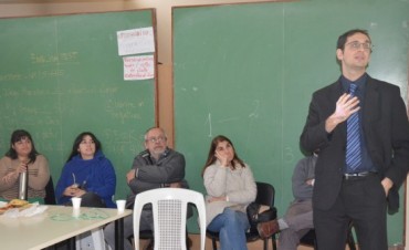 Profesionales de la salud se capacitaron sobre la detecci&oacute;n precoz del c&aacute;ncer 