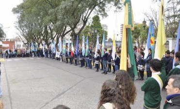 Campana celebra el Bicentenario de la Independencia con un gran desfile c&iacute;vico-militar