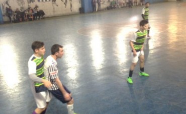 Club Ciudad de Campana perdi&oacute; como visitante 5-2 frente a Sportivo Barracas